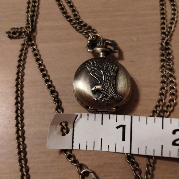 New Men's Mini Pocket Watch with Eagle Design - Picture 5 of 6